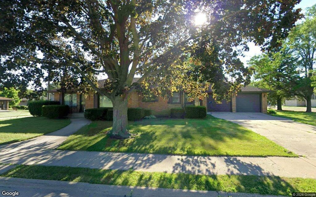 Single-family home sells in Sterling for $173,500 — Buffalo Grove Real Estate news