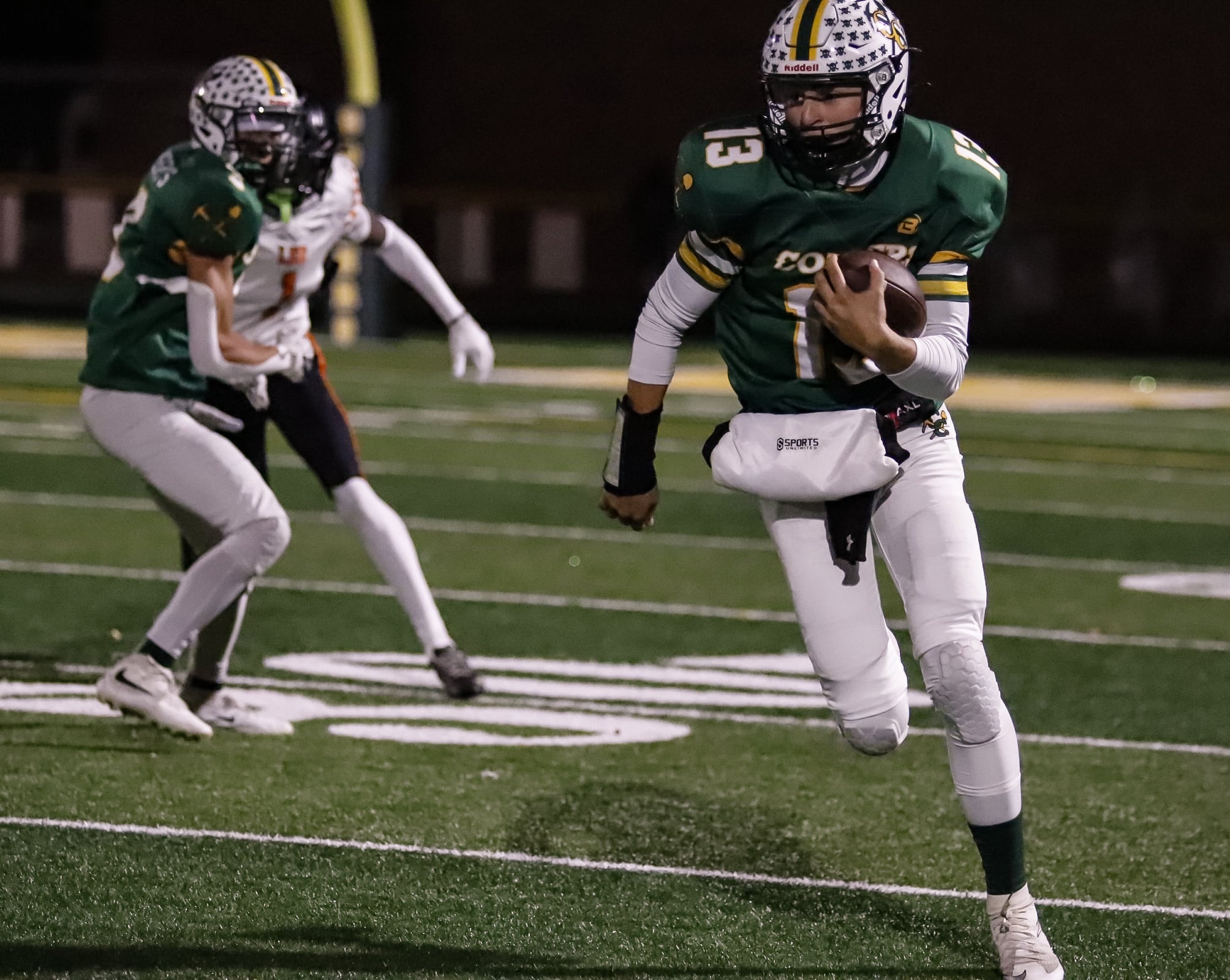 Coal City’s fast start sends Coalers past Chicago Leo 35-8 in Class 4A playoffs — Buffalo Grove Sports news